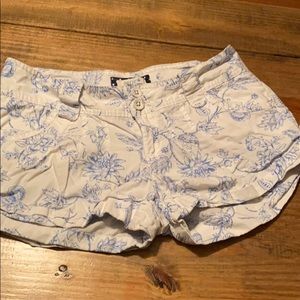 Cotton aerie white floral shorts